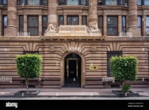 Banregio Es Banco Regional De Monterrey Y Qué Servicios Ofrece 32 banco moderno en monterrey mexico fachada