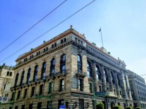 edificio historico del banco de mexico exterior