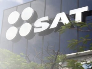 A Quiénes Hace un Llamado el SAT y Por Qué Es Importante 44 oficina del sat atendiendo a contribuyentes