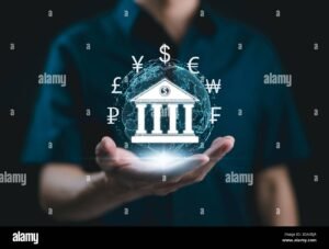 silueta de personas con monedas y bancos digitales