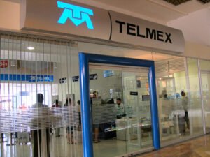 Cuáles Sucursales Telmex Están Abiertas Durante la Contingencia 7 sucursal telmex con puerta abierta y cliente