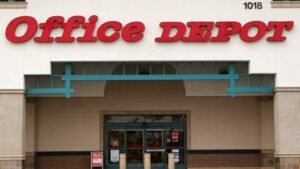 tiendas office depot y office max fachada conjunta